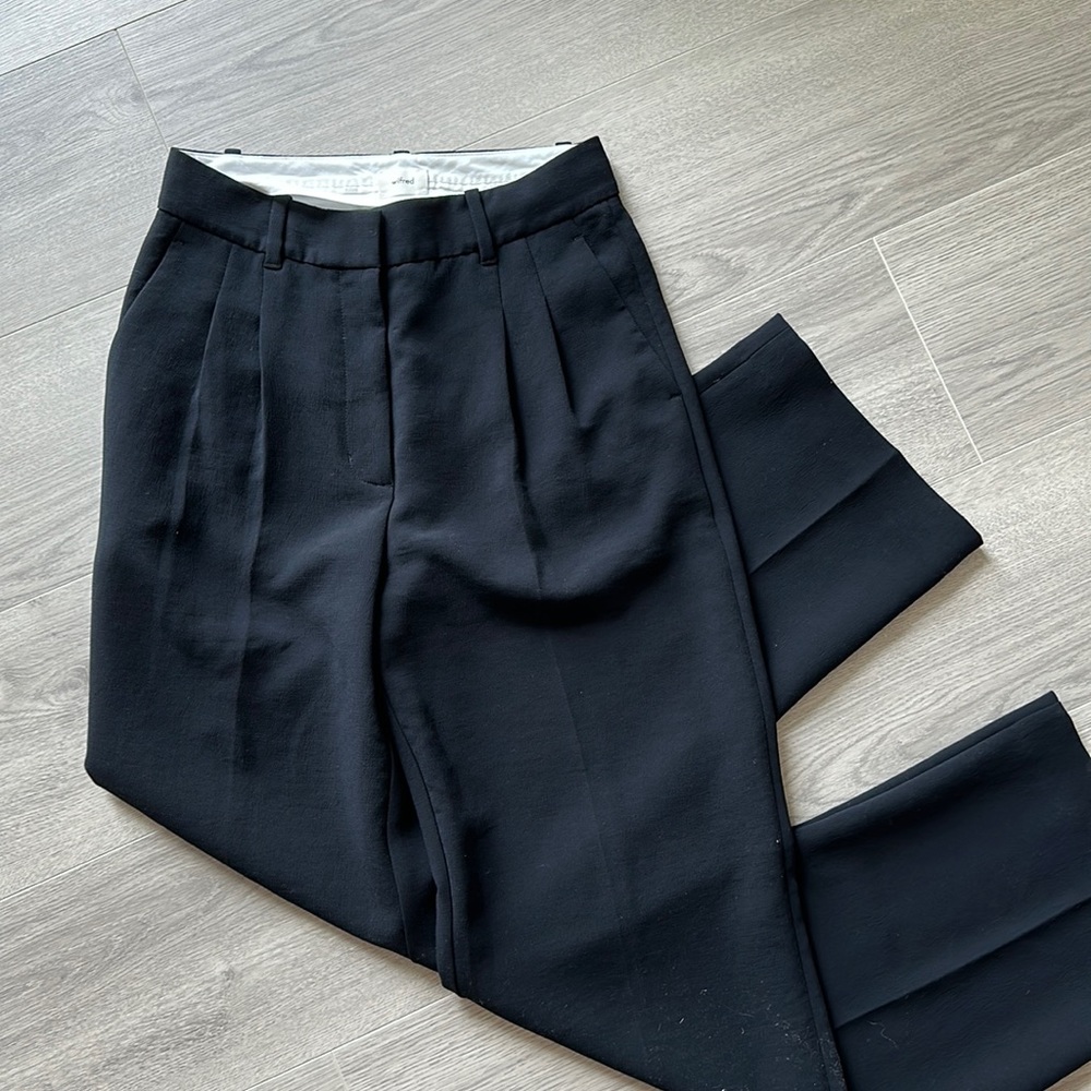 Aritzia Wilfred effortless pant